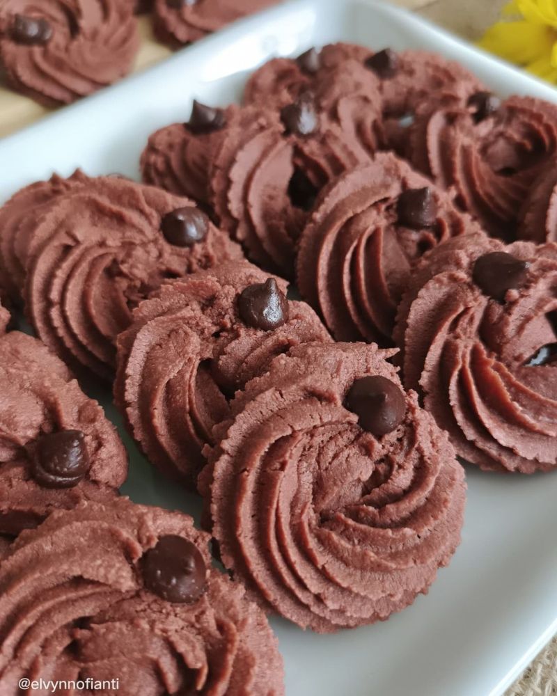 kue-semprit-coklat