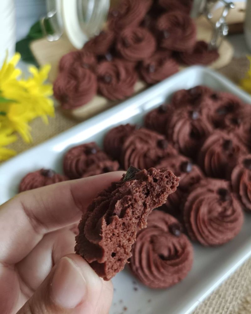 kue-semprit-coklat