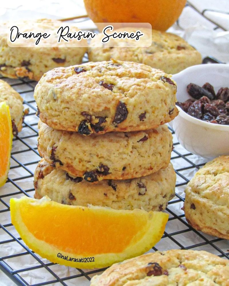 orange-raisin-scones