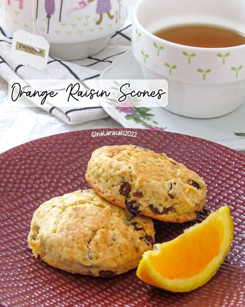 orange-raisin-scones