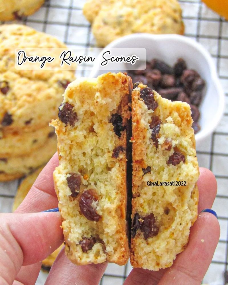 orange-raisin-scones